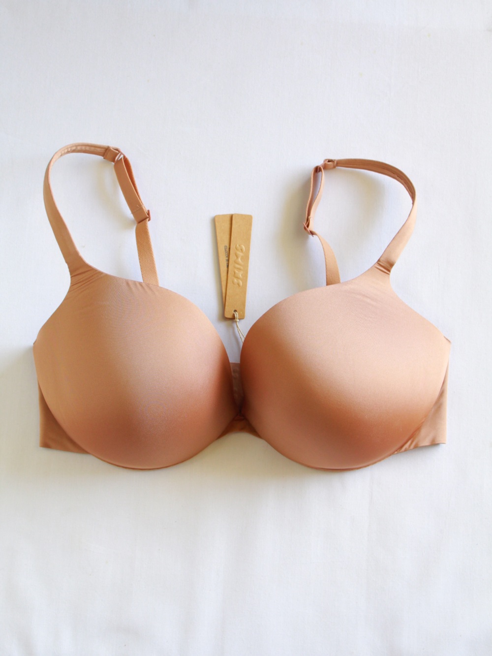 SKIMS Ultimate Push up Plunge Bra 36DD